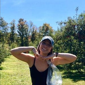 Meet your Posher, Cara